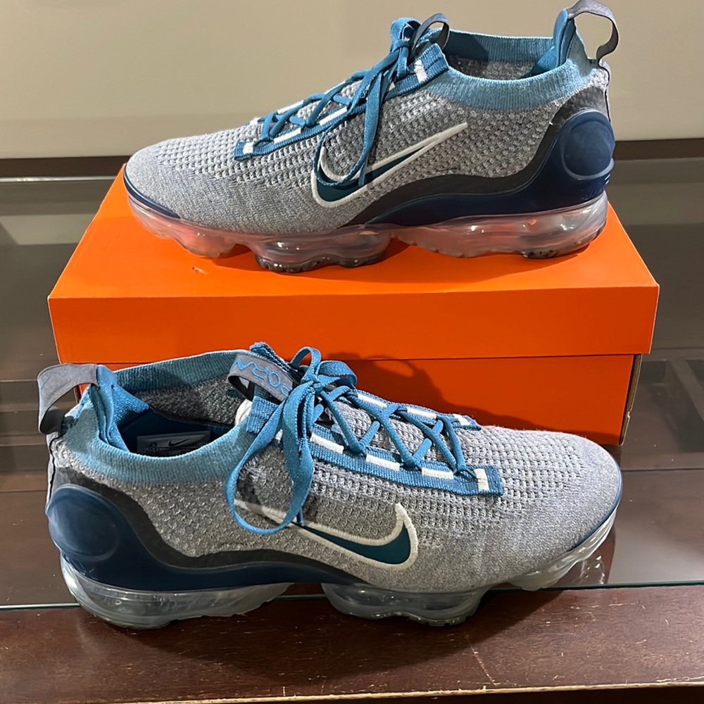vapormax 2021 rift blue great condition